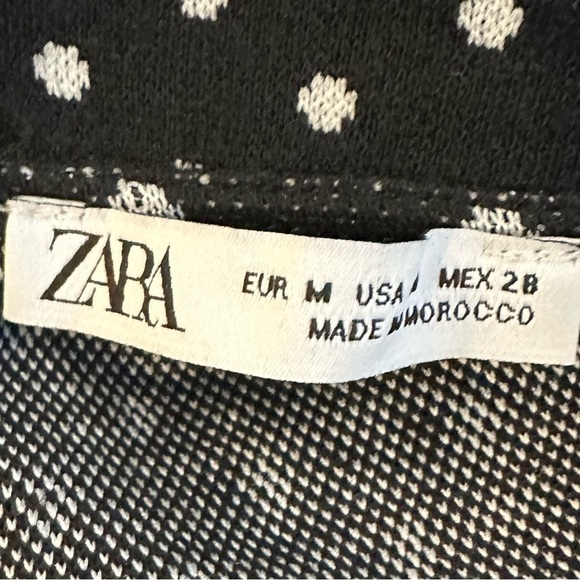 Zara Polka Dot Knit Midi  Dress Short Sleeve Womens M White Black Slit - Picture 5 of 6